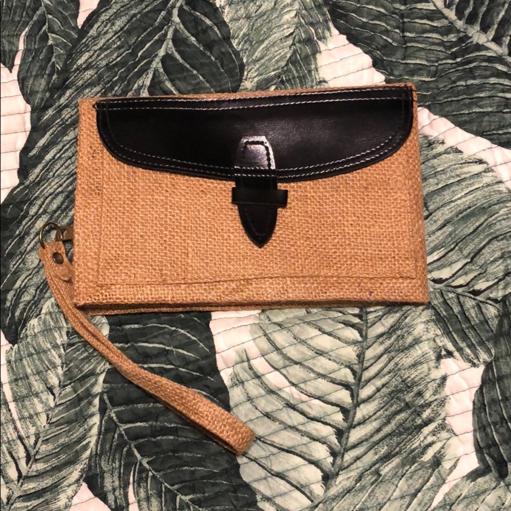 Wristlet wallet